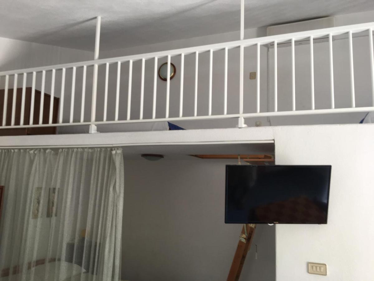 Medusa Apartment *